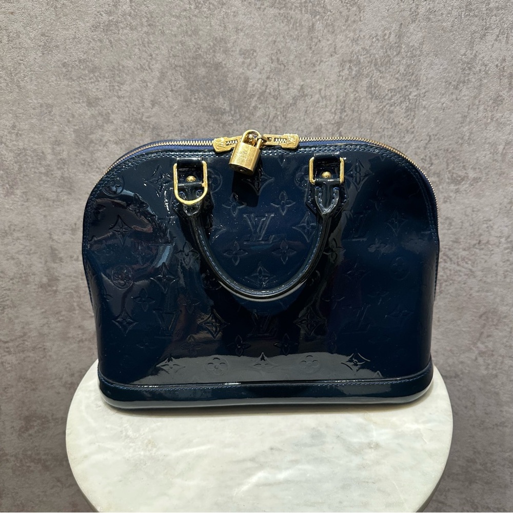 LOUIS VUITTON ALMA PM BLUE PATENT LEATHER HANDLE TOTE BAG